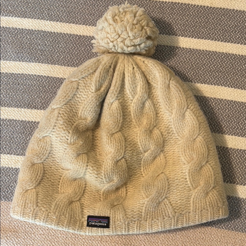 BOGO Patagonia Women’s Cable Knit Beanie